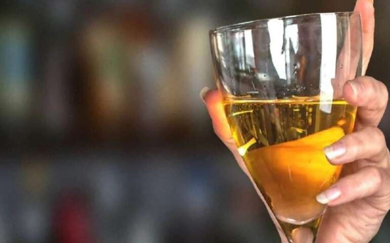 4 Benefits of Alcohol in India