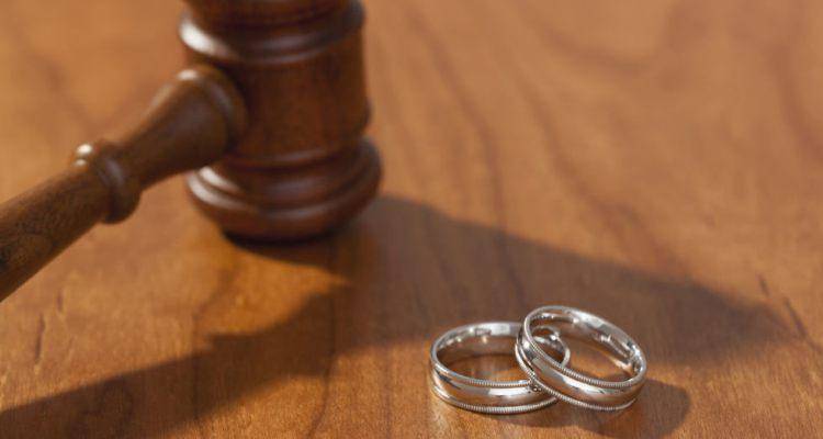 What are the best divorce lawyers in the United States?.